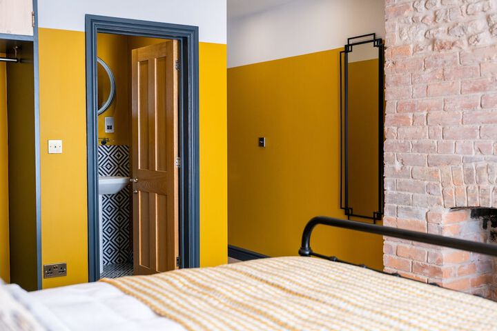 Room 30 of 75