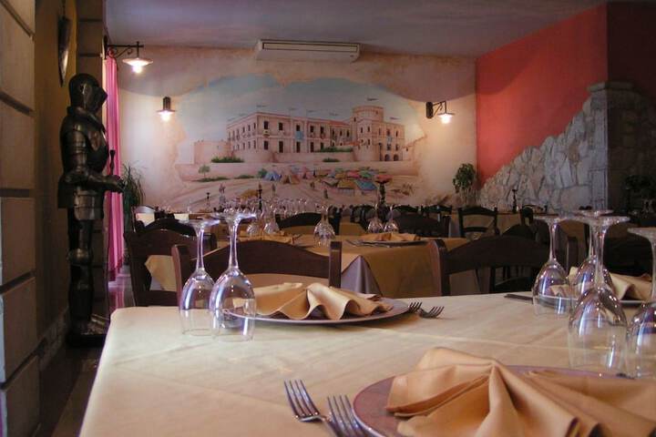 Dining Photos