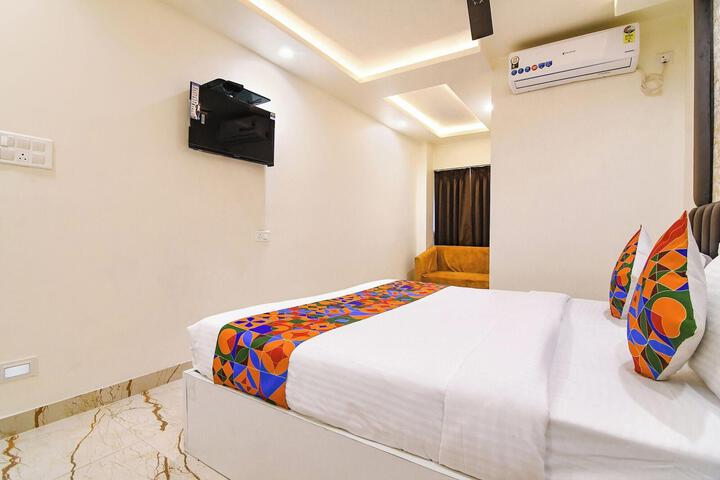 Room 6 of 36