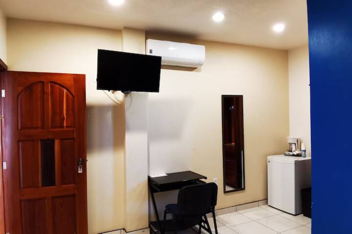 Room 12 of 65