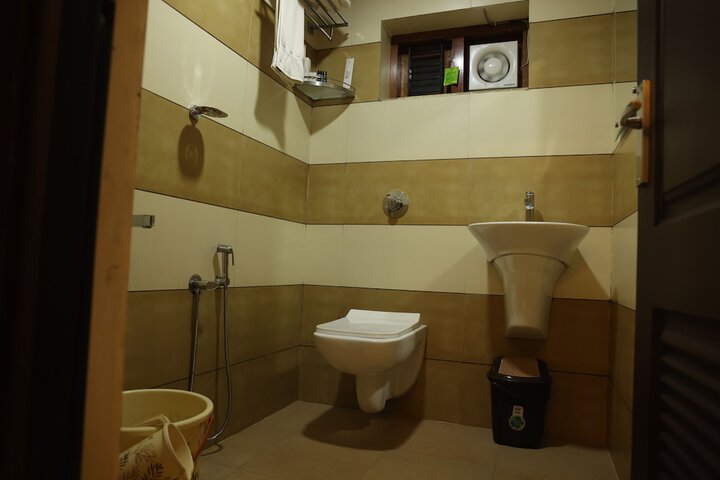 Room 45 of 63