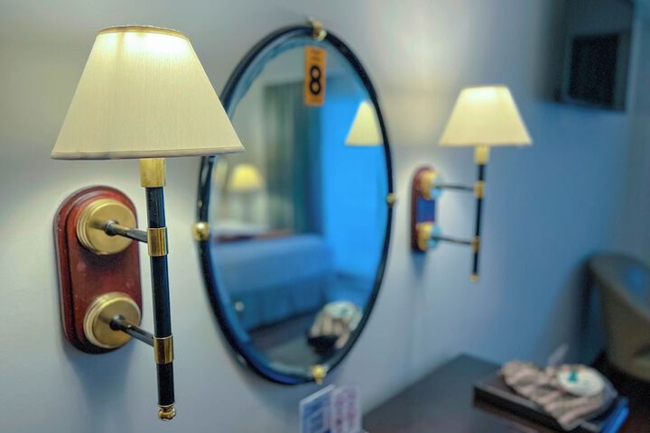 Room 74 of 143