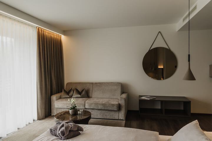 Room 9 of 40