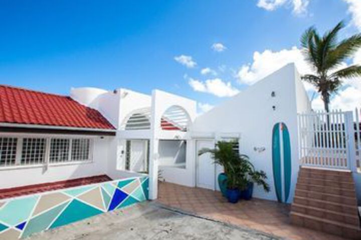 Hotel Exterior 7 of 22