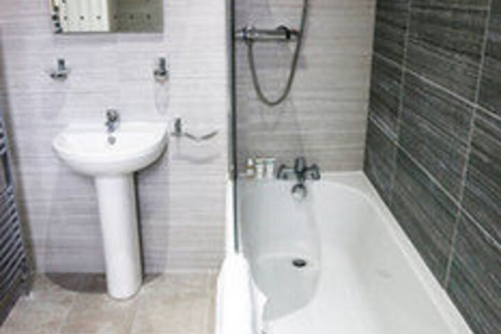 Room 15 of 30