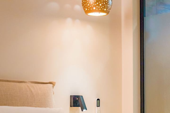 Room 20 of 194