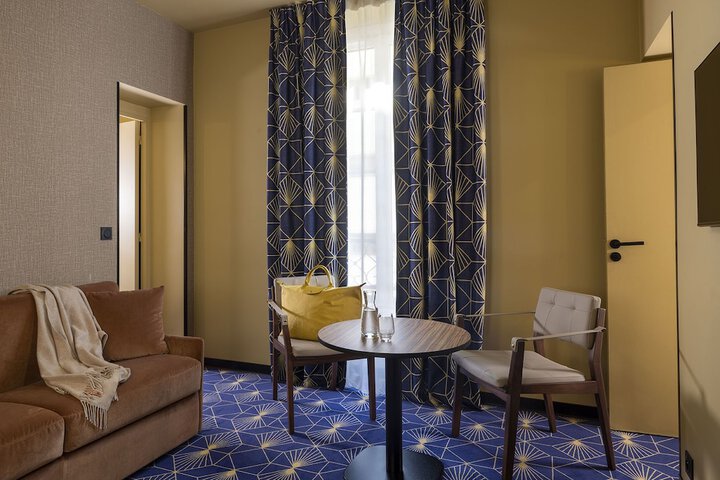 Room 41 of 84