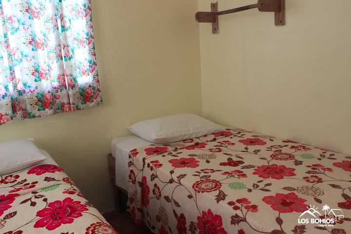 Room 6 of 51