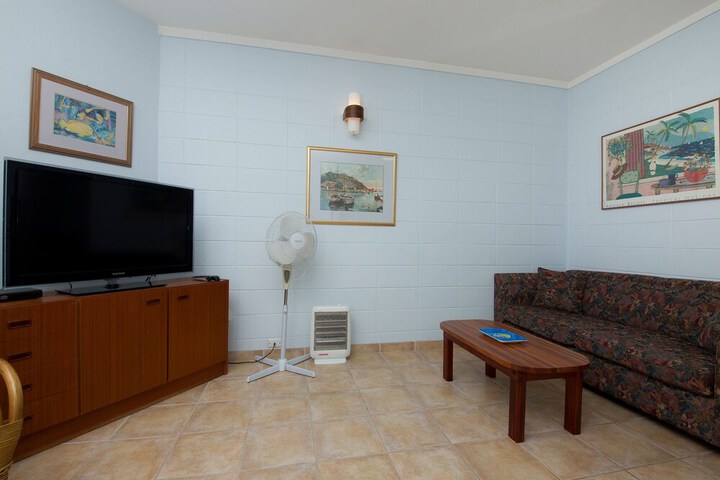 Room 12 of 24