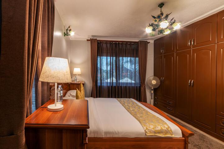 Room 43 of 66