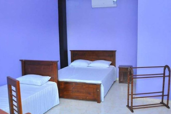 Room 4 of 19