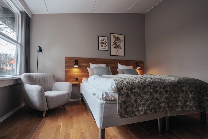 Room 34 of 80