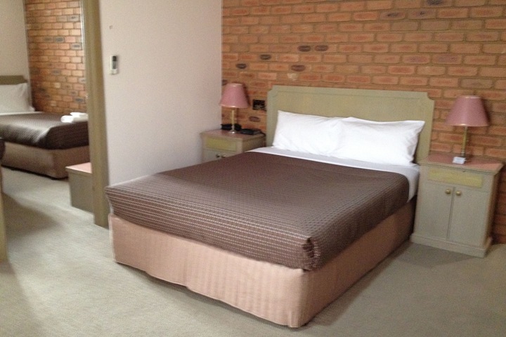 Room 6 of 29