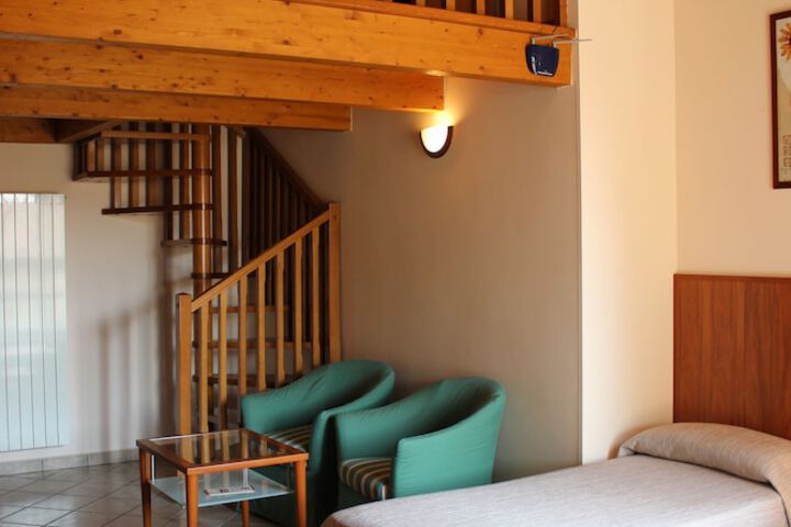 Room 14 of 26