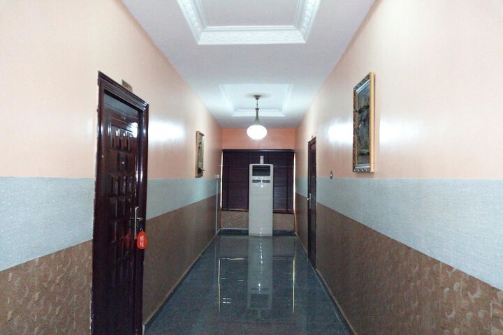 Ballroom/Hall 25 of 25
