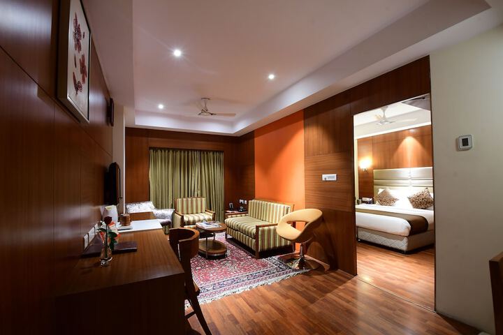 Room 8 of 36
