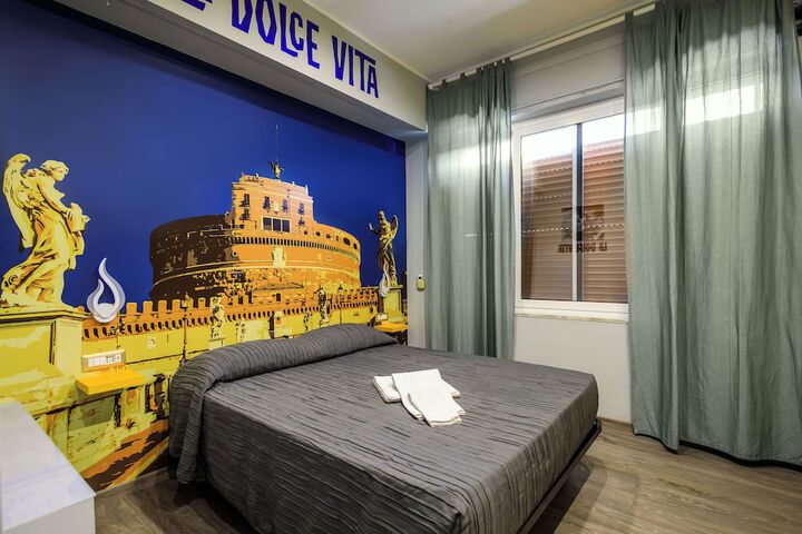 Room 19 of 25