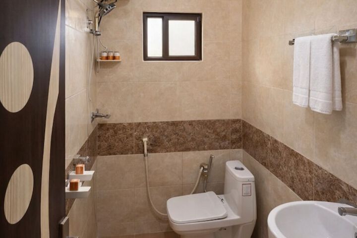 Room 16 of 19