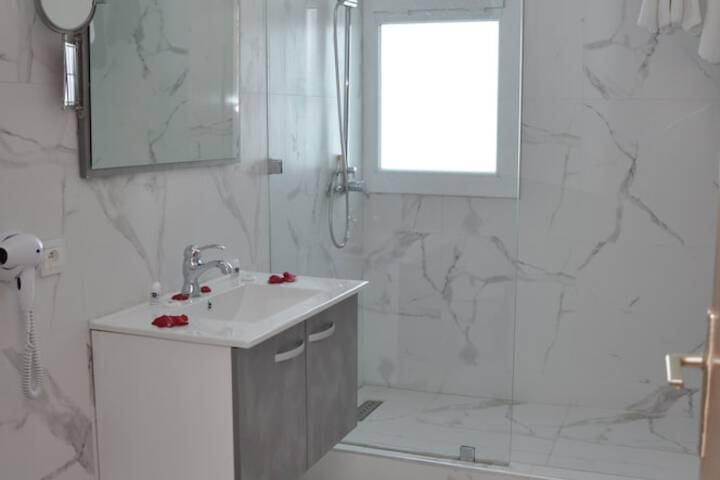 Room 15 of 31