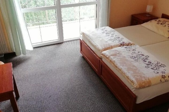Room 16 of 52