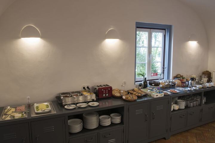 Breakfast/Coffee Service 135 of 179