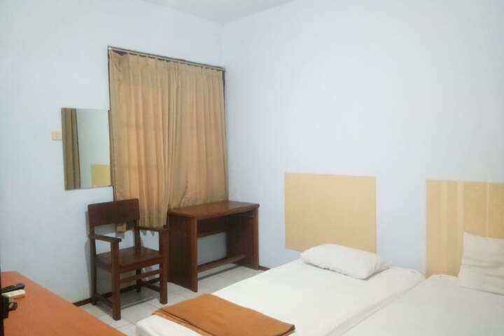 Room 19 of 44