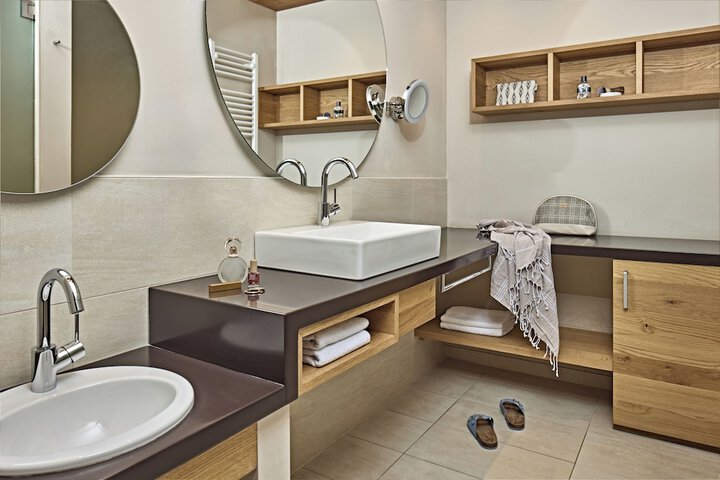Clean Restrooms