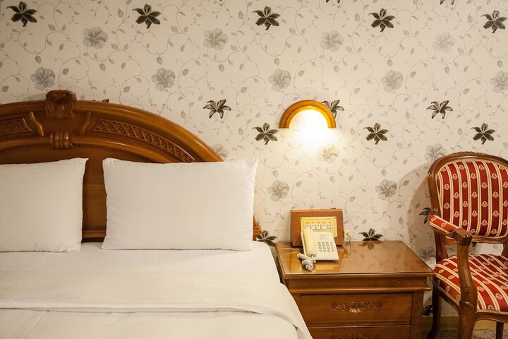 Room 16 of 139
