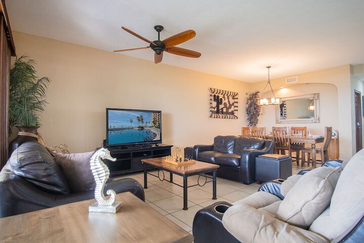 Room 373 of 599