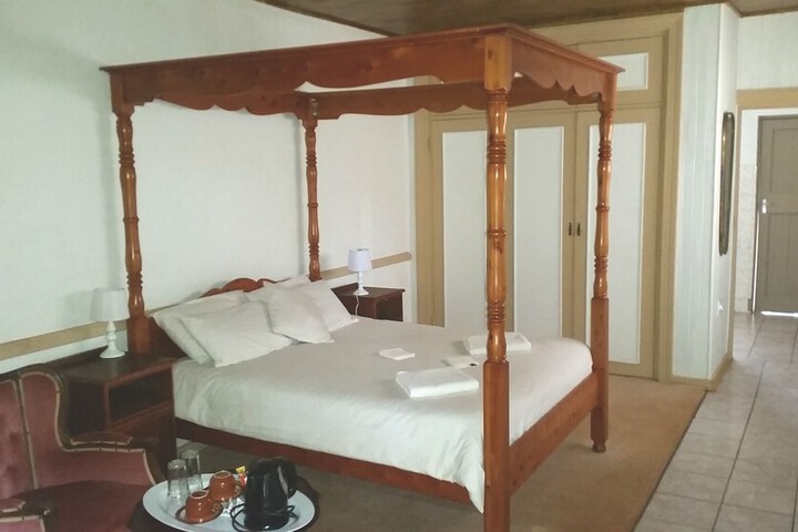 Room 16 of 23