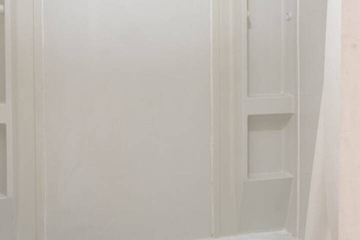 Room 26 of 59