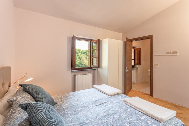 Room 10 of 130