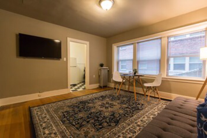 Room 13 of 20