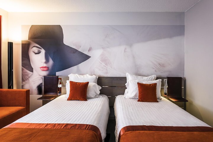 Room 21 of 84