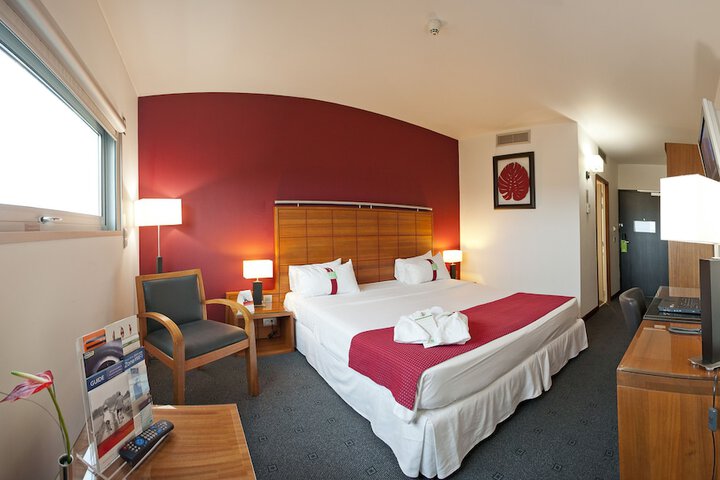 Room 11 of 56