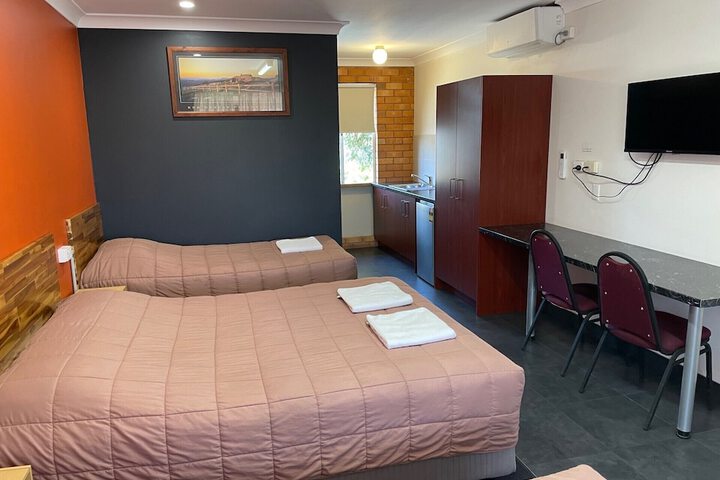 Room 15 of 24