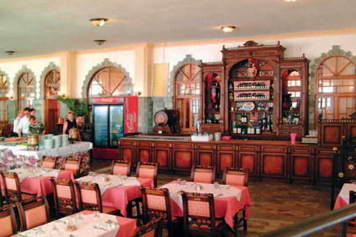 Dining 10 of 10