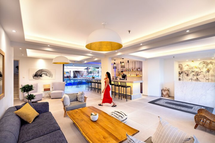 Guest Lobby