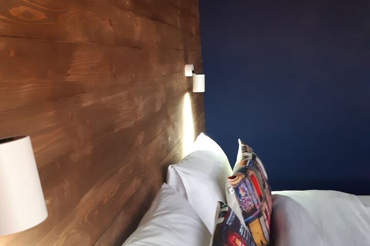 Room 21 of 31