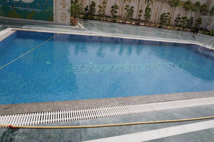 Pool 13 of 48