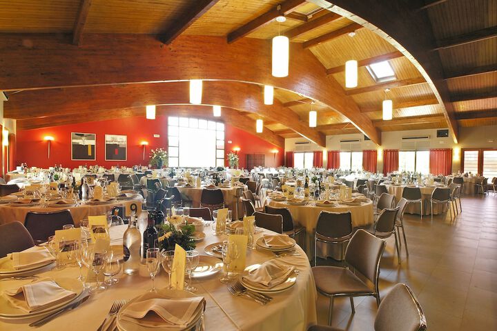 Banquet hall