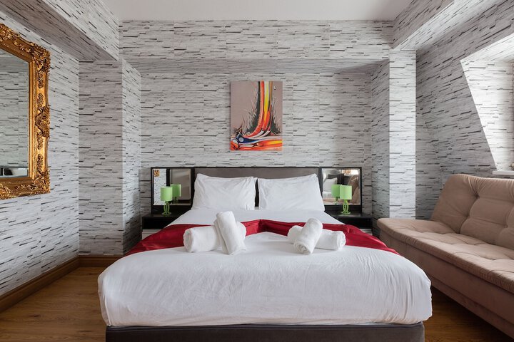 Room 43 of 113