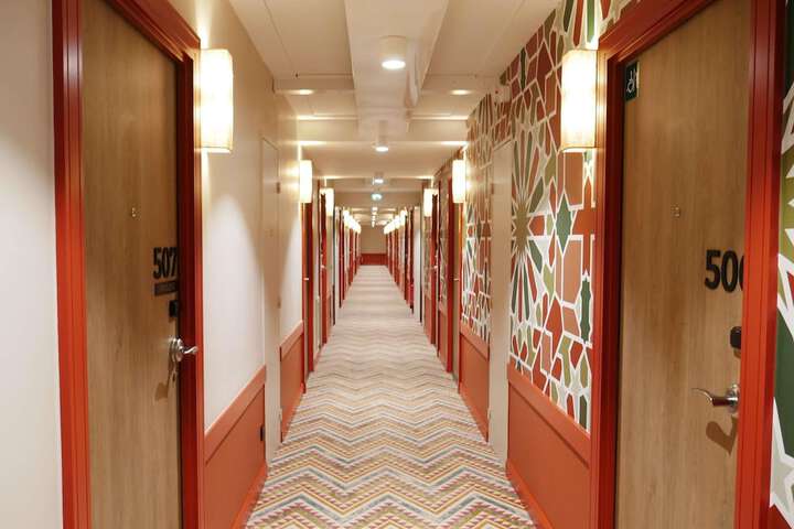 Room 9 of 49