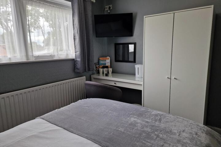 Room 6 of 22