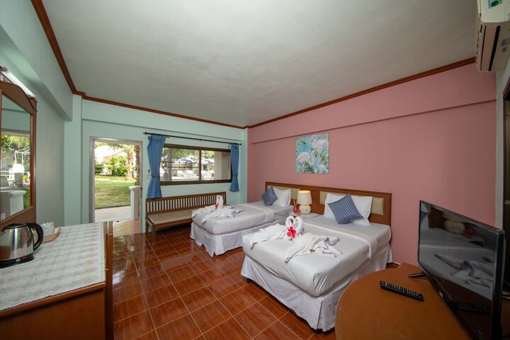Room 16 of 132