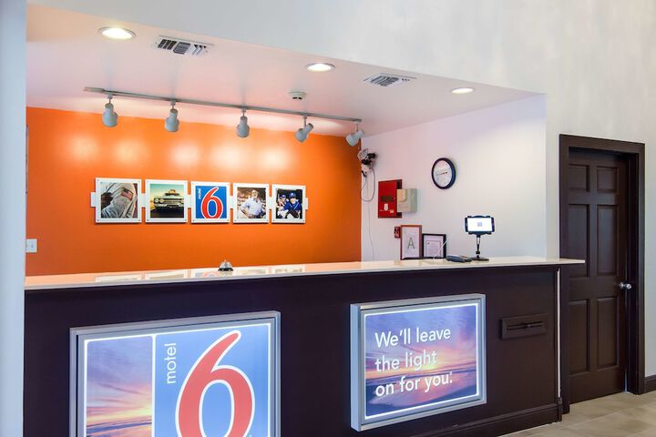 Hotel Interior 4 of 31