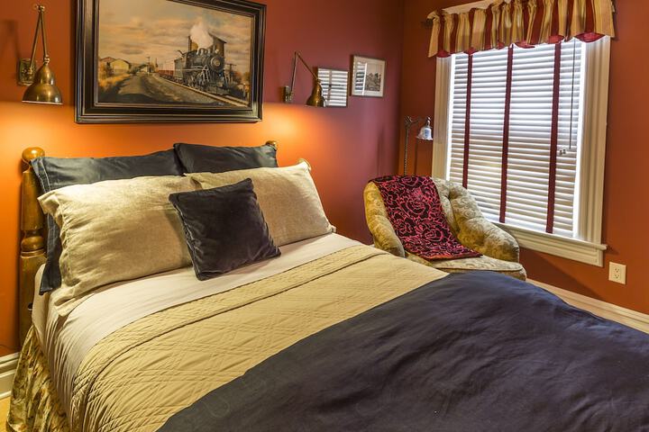 Room 4 of 34