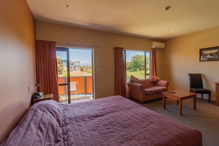 Room 10 of 40