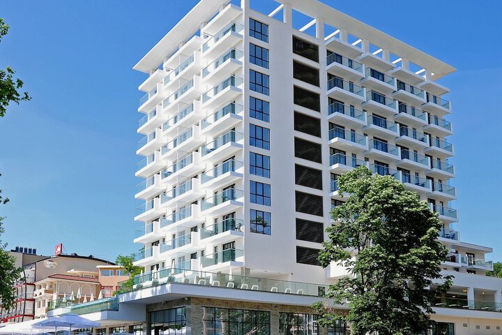 Hotel 84 of 89