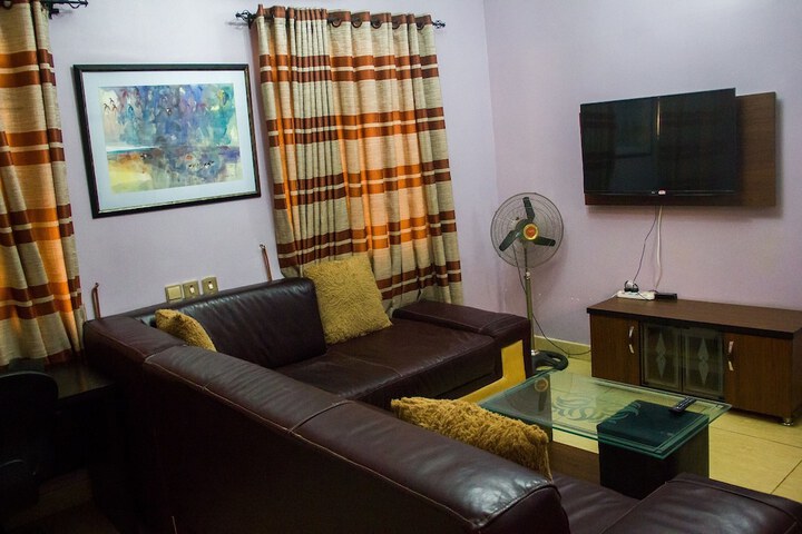 Room 16 of 32